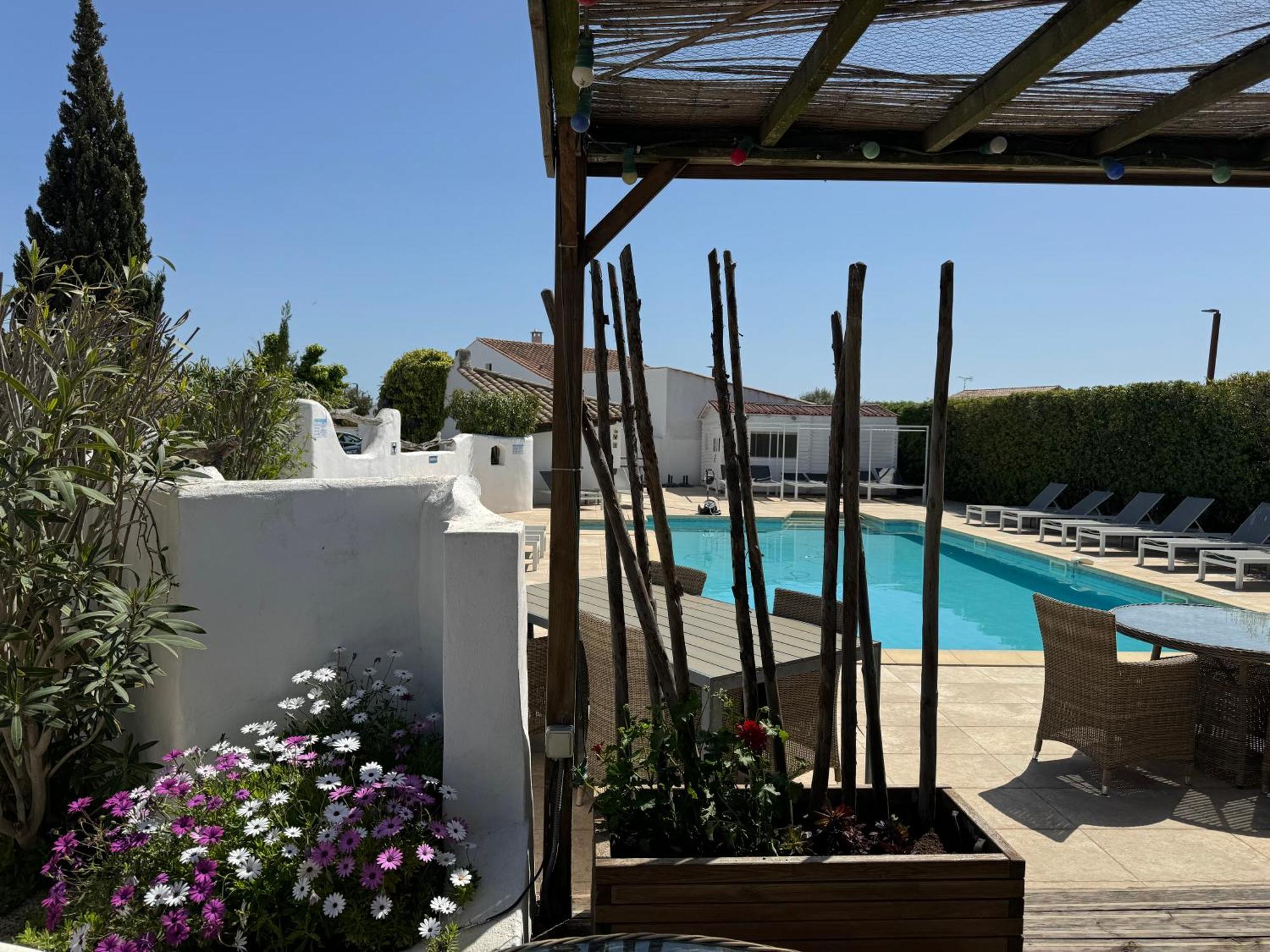 Mas Des Salicornes Hotel Saintes-Maries-de-la-Mer Exterior foto
